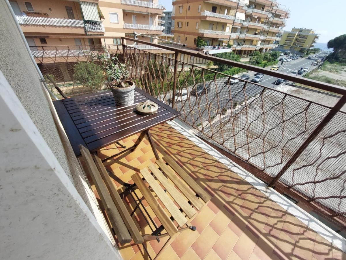 Casa Laura Apartment Ventimiglia Exterior foto